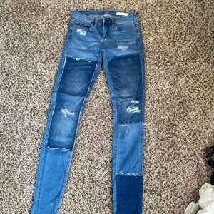 Never worn ripped patterned skinny jeggings.